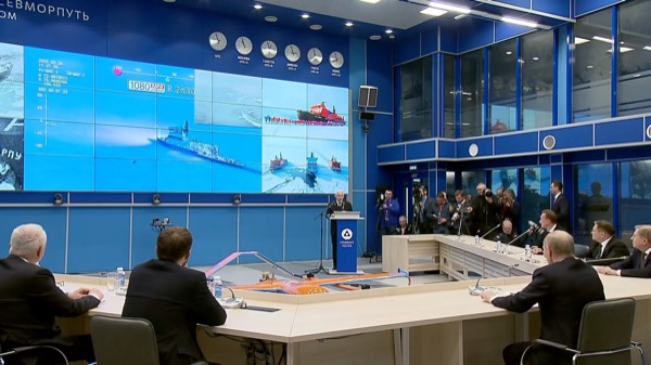Putin im Atomflot-Hauptquartier: Arktis, Eisbrecher und Zukunft des Nordseewegs